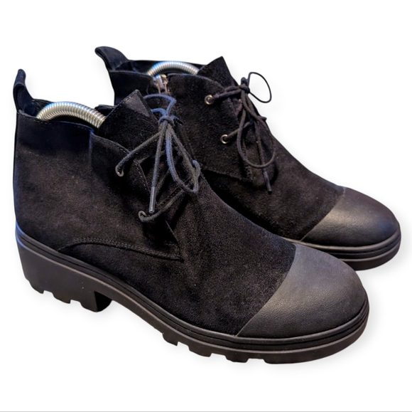 Eileen Fisher Shoes - Eileen Fisher Reese waterproof Lace Up suede bootie Black Rubber Toe Lug Heel 9